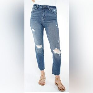 BNWT Carly Jean LA Chrissy Jeans
